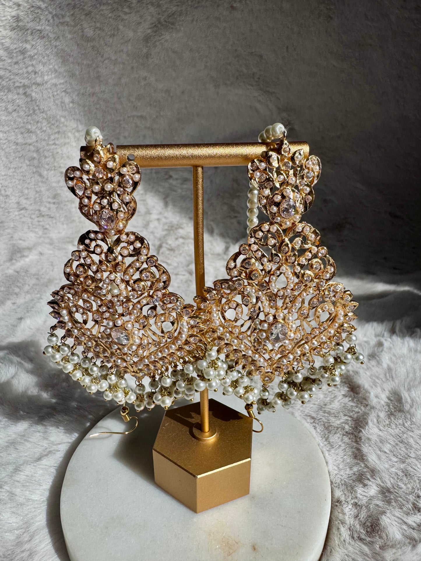 Shaahi Jugnu Earrings & Tikka