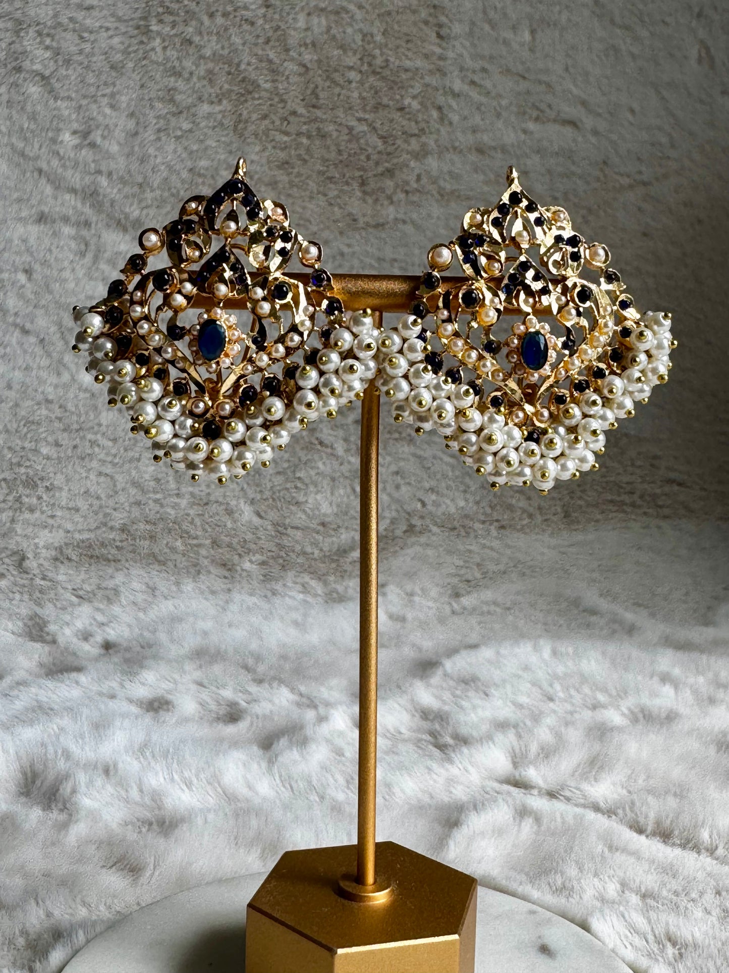 Nouratan Studs