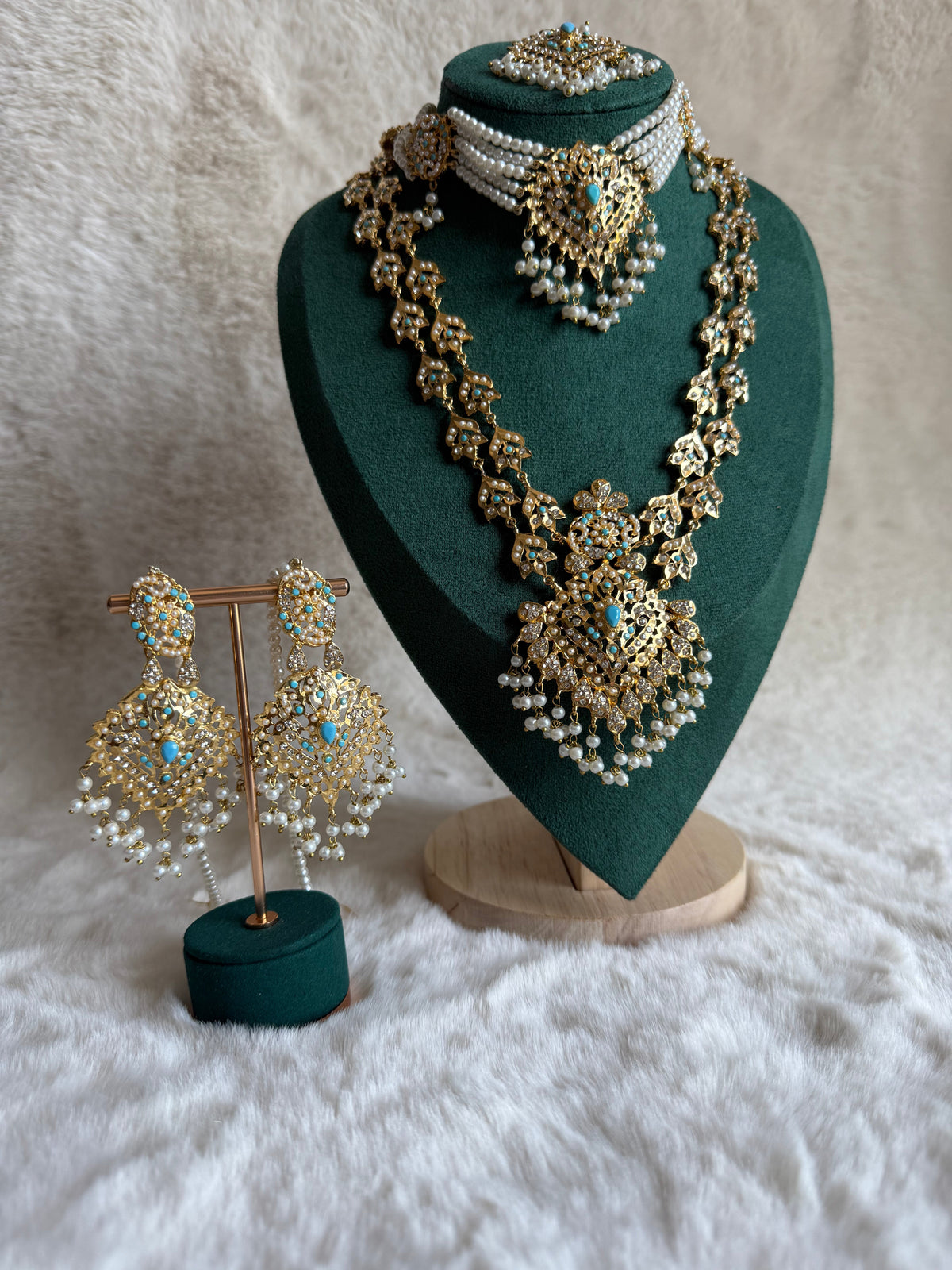 Umrao Pakistani bridal jewellery set