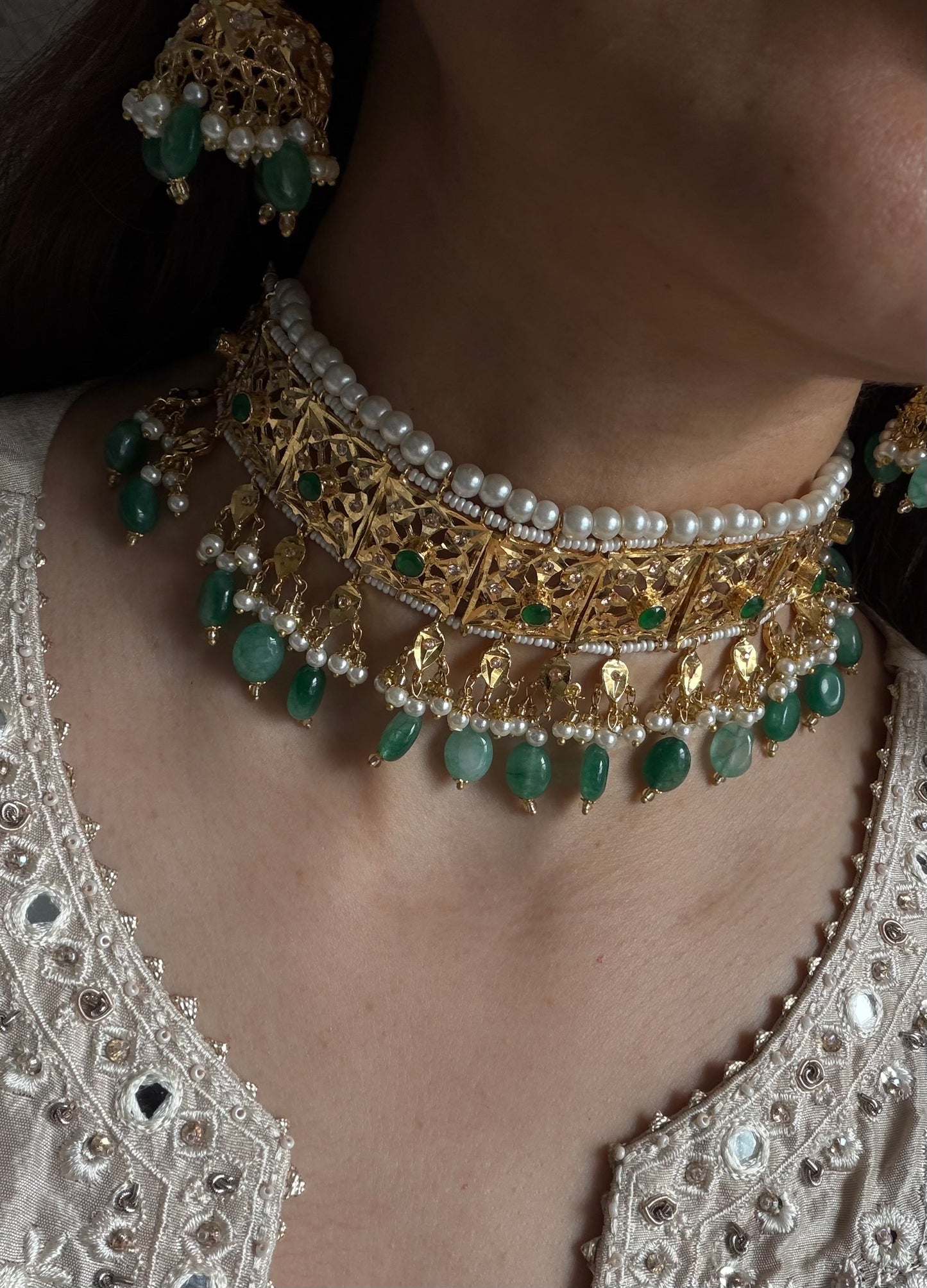 Noor-e-Zar Gullaband