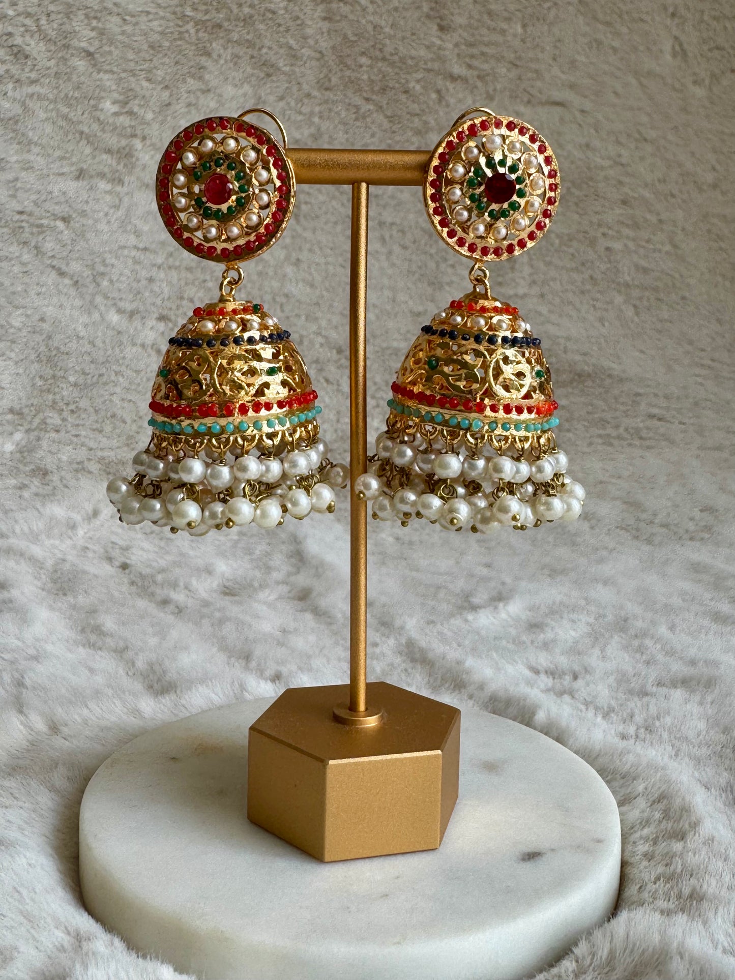 Zuni Jhumki
